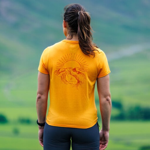 Inov-8 Graphic T-Shirt Ss ''Skiddaw'' Women's Yellow Inov-8 Graphic T-Shirt Ss ''Skiddaw'' Women's Yellow